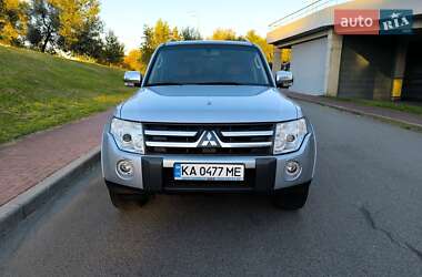 Внедорожник / Кроссовер Mitsubishi Pajero Wagon 2008 в 