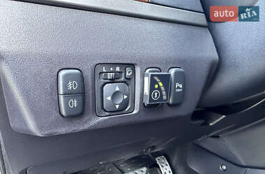 Внедорожник / Кроссовер Mitsubishi Pajero Wagon 2011 в 