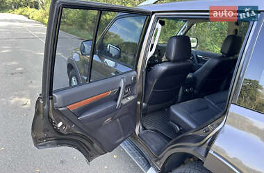 Внедорожник / Кроссовер Mitsubishi Pajero Wagon 2011 в 