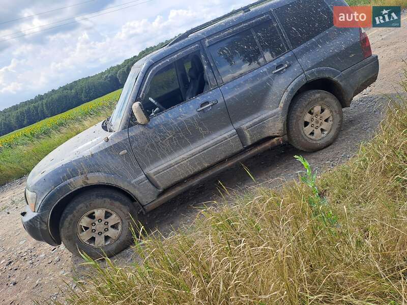 Внедорожник / Кроссовер Mitsubishi Pajero Wagon 2006 в Николаеве