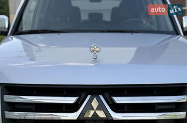 Внедорожник / Кроссовер Mitsubishi Pajero Wagon 2008 в 