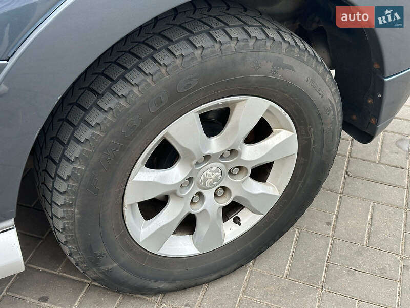 Внедорожник / Кроссовер Mitsubishi Pajero Wagon 2009 в Одессе