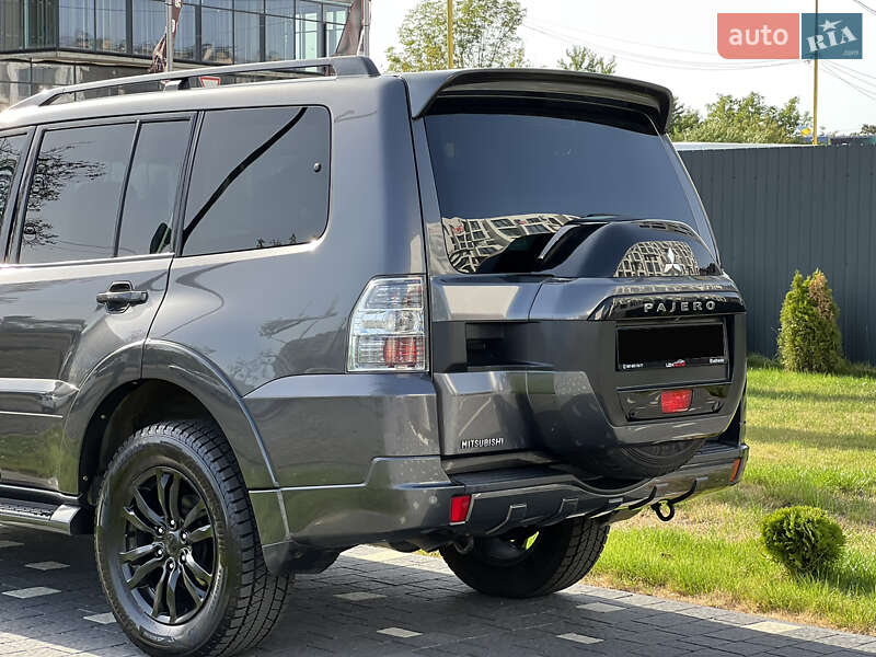 Внедорожник / Кроссовер Mitsubishi Pajero Wagon 2017 в Ужгороде