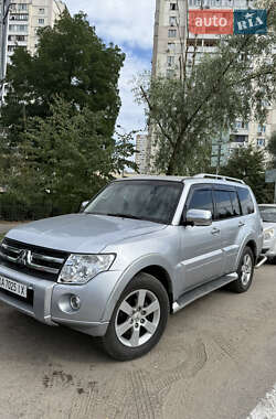 Mitsubishi Pajero Wagon 2007