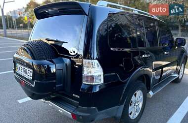 Внедорожник / Кроссовер Mitsubishi Pajero Wagon 2008 в 