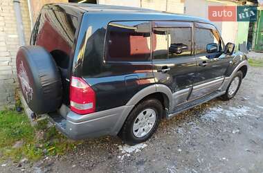 Внедорожник / Кроссовер Mitsubishi Pajero Wagon 2004 в 
