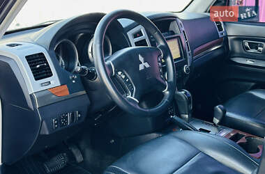 Внедорожник / Кроссовер Mitsubishi Pajero Wagon 2008 в 