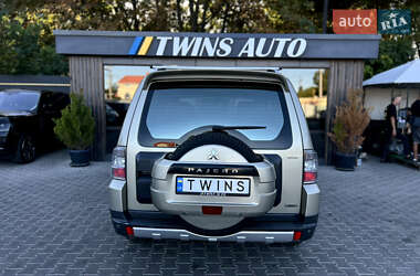 Внедорожник / Кроссовер Mitsubishi Pajero Wagon 2008 в 