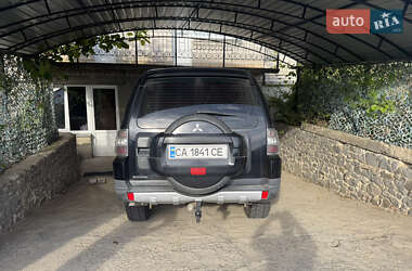 Внедорожник / Кроссовер Mitsubishi Pajero Wagon 2007 в 