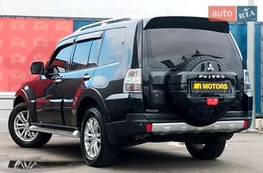 Внедорожник / Кроссовер Mitsubishi Pajero Wagon 2008 в 