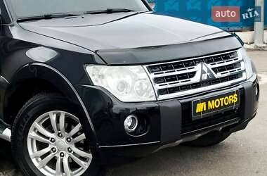 Внедорожник / Кроссовер Mitsubishi Pajero Wagon 2008 в 
