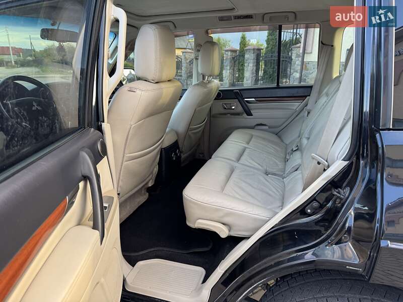 Внедорожник / Кроссовер Mitsubishi Pajero Wagon 2007 в Сарнах
