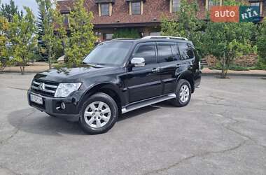 Внедорожник / Кроссовер Mitsubishi Pajero Wagon 2008 в 