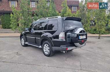 Внедорожник / Кроссовер Mitsubishi Pajero Wagon 2008 в 