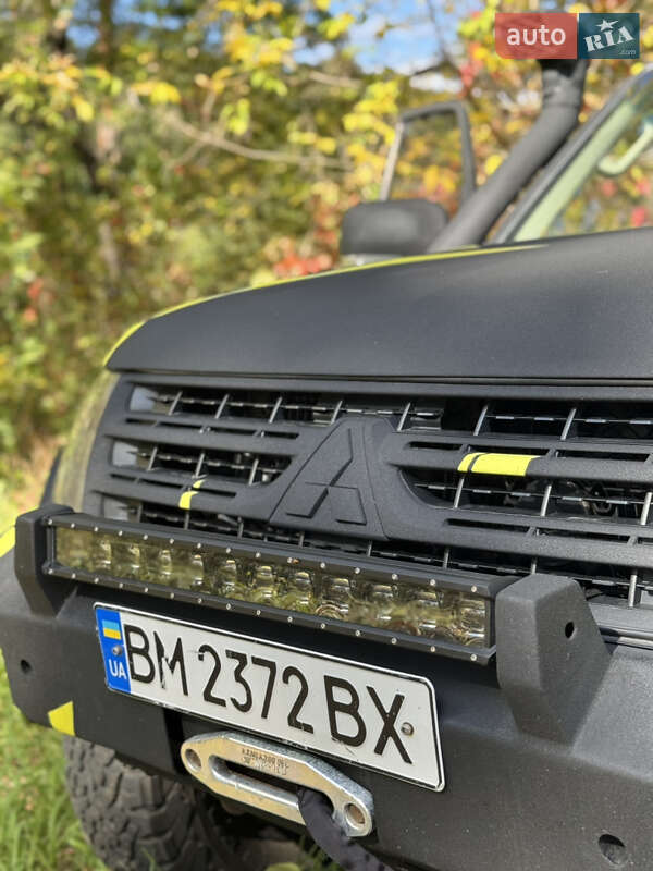 Внедорожник / Кроссовер Mitsubishi Pajero Wagon 2010 в Черкассах