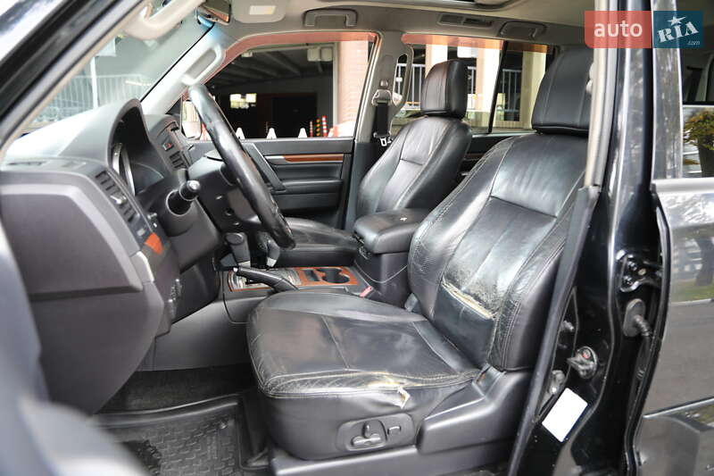 Внедорожник / Кроссовер Mitsubishi Pajero Wagon 2008 в Харькове