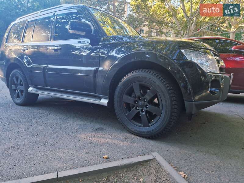 Mitsubishi Pajero Wagon 2008