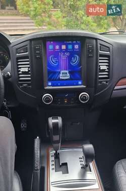 Внедорожник / Кроссовер Mitsubishi Pajero Wagon 2008 в 