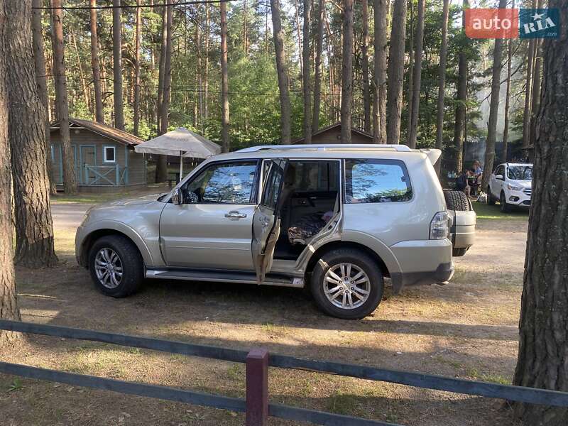 Внедорожник / Кроссовер Mitsubishi Pajero Wagon 2008 в Чернигове