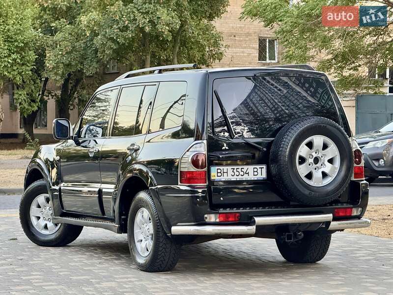 Внедорожник / Кроссовер Mitsubishi Pajero Wagon 2005 в Одессе