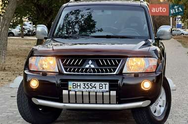 Внедорожник / Кроссовер Mitsubishi Pajero Wagon 2005 в 