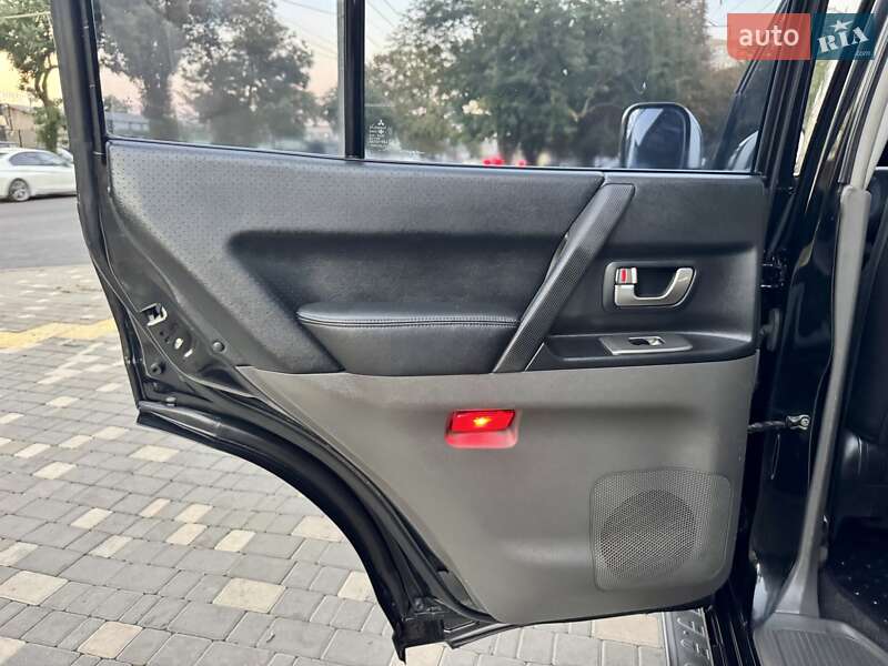 Внедорожник / Кроссовер Mitsubishi Pajero Wagon 2005 в Одессе