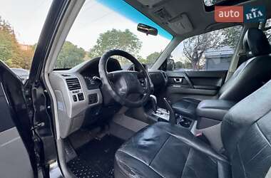 Внедорожник / Кроссовер Mitsubishi Pajero Wagon 2005 в 