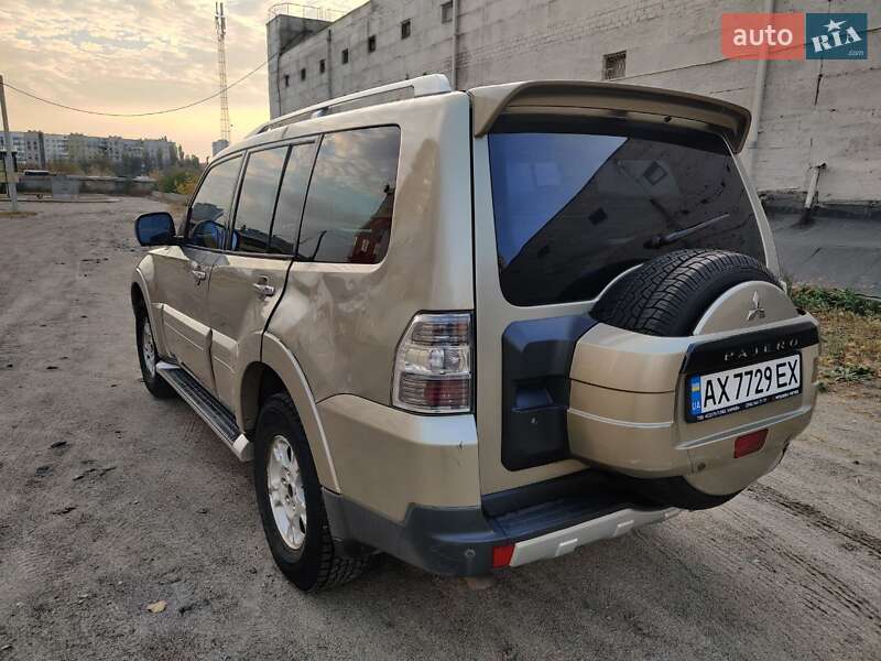 Внедорожник / Кроссовер Mitsubishi Pajero Wagon 2008 в Харькове