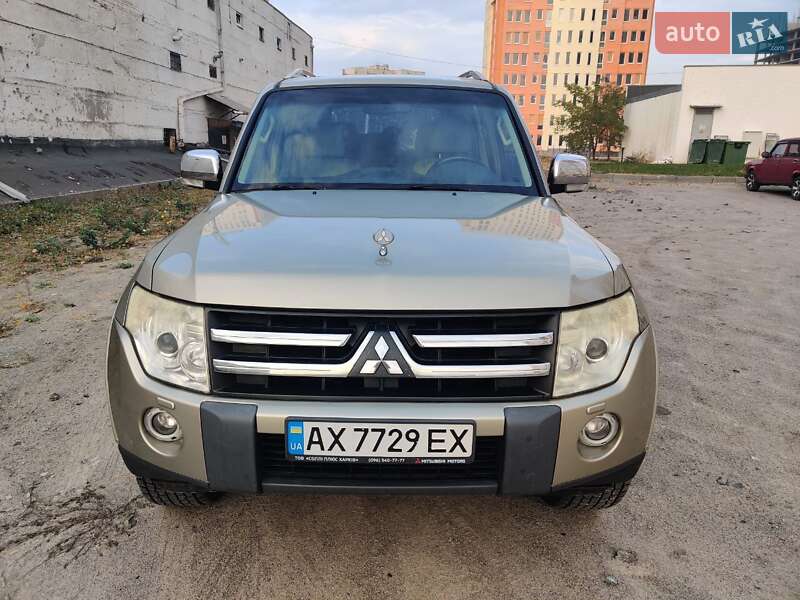 Внедорожник / Кроссовер Mitsubishi Pajero Wagon 2008 в Харькове