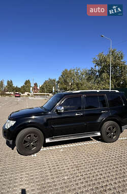 Внедорожник / Кроссовер Mitsubishi Pajero Wagon 2008 в 