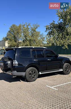 Внедорожник / Кроссовер Mitsubishi Pajero Wagon 2008 в 