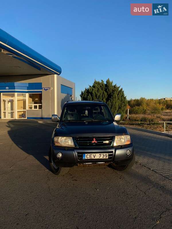 Внедорожник / Кроссовер Mitsubishi Pajero Wagon 2006 в Изюме