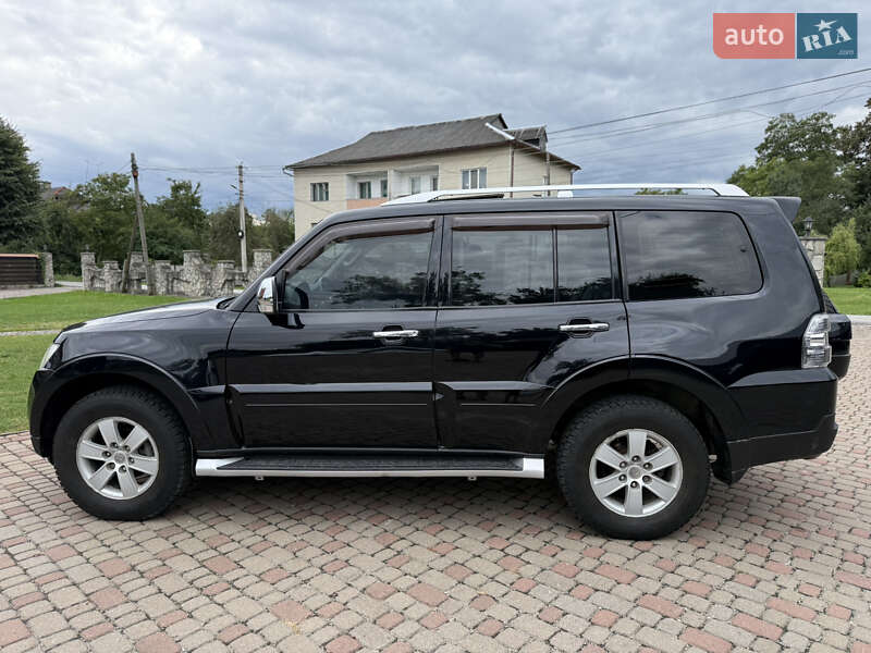 Внедорожник / Кроссовер Mitsubishi Pajero Wagon 2008 в Калуше