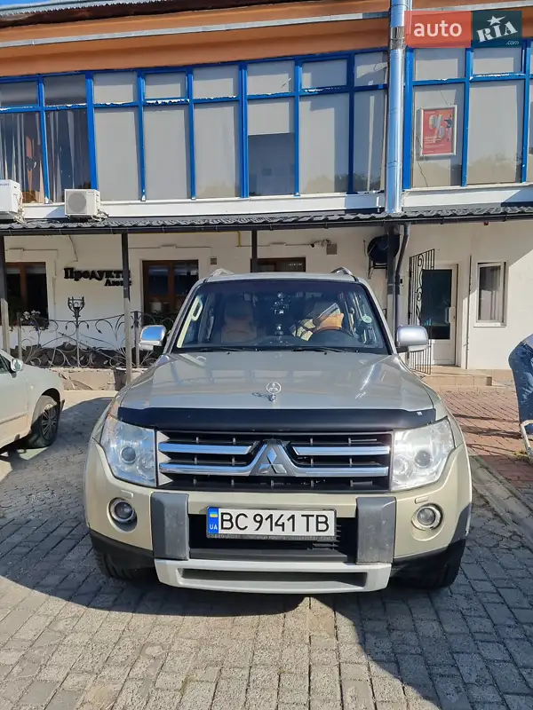 Mitsubishi Pajero Wagon