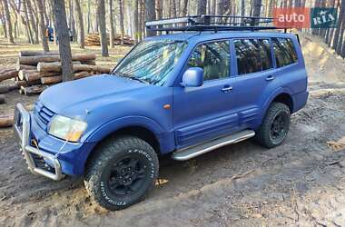 Позашляховик / Кросовер Mitsubishi Pajero Wagon 2001 в 