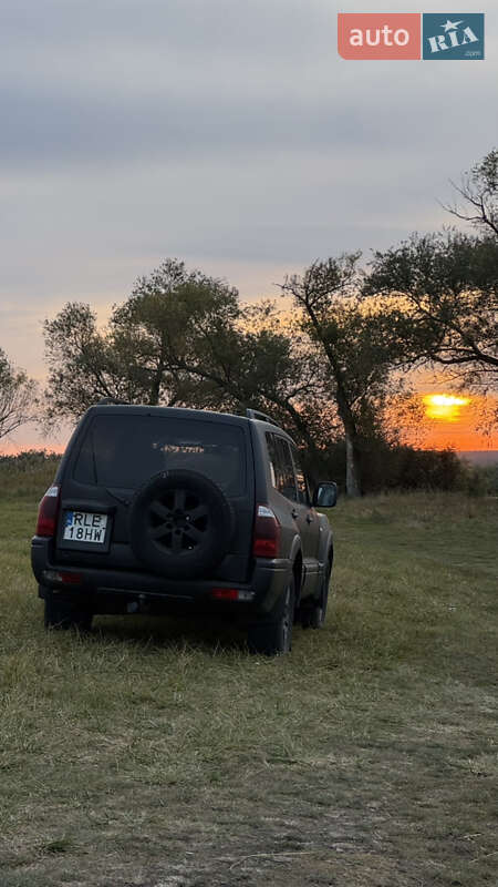 Внедорожник / Кроссовер Mitsubishi Pajero Wagon 2004 в Харькове