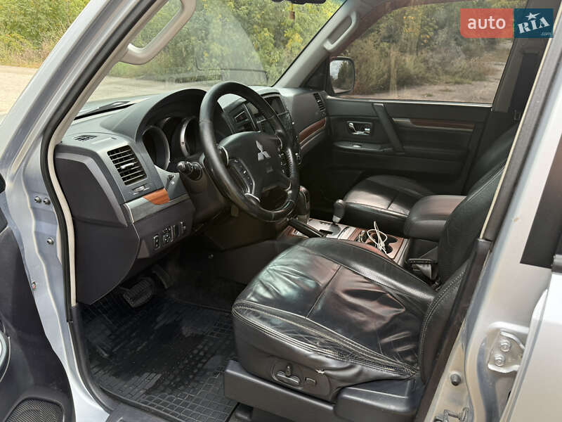 Внедорожник / Кроссовер Mitsubishi Pajero Wagon 2008 в Чугуеве