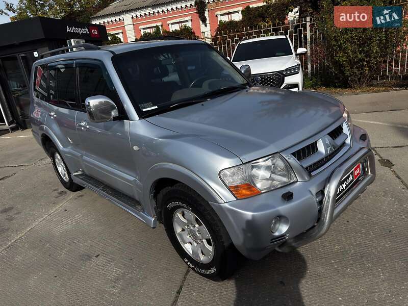 Mitsubishi Pajero Wagon 2003
