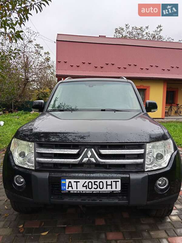 Внедорожник / Кроссовер Mitsubishi Pajero Wagon 2008 в 