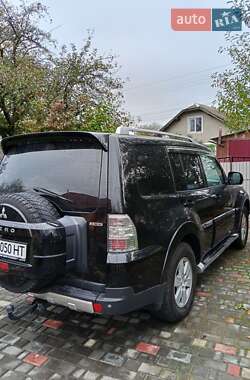 Внедорожник / Кроссовер Mitsubishi Pajero Wagon 2008 в 
