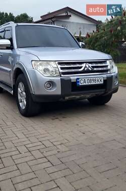 Mitsubishi Pajero Wagon 2009