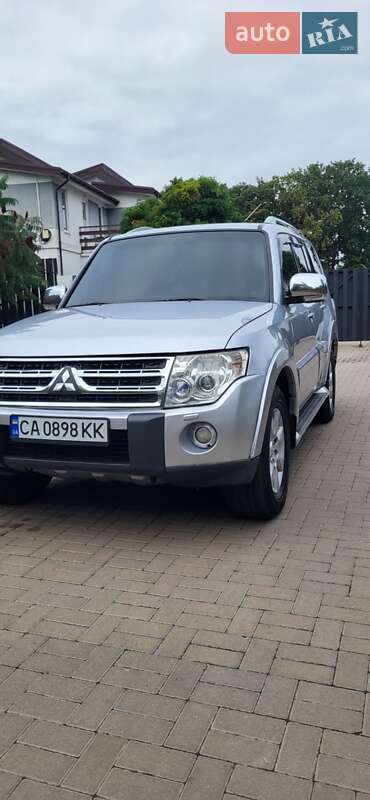Внедорожник / Кроссовер Mitsubishi Pajero Wagon 2009 в Черкассах