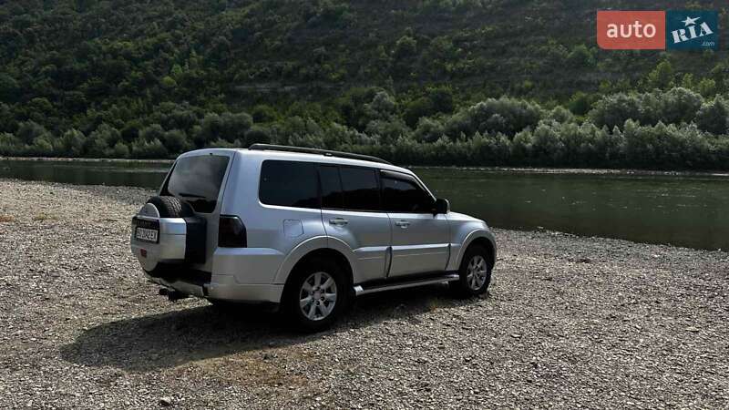 Позашляховик / Кросовер Mitsubishi Pajero Wagon 2011 в Тернополі фото 8 Позашляховик / Кросовер Mitsubishi Pajero Wagon 2011 в Тернополі