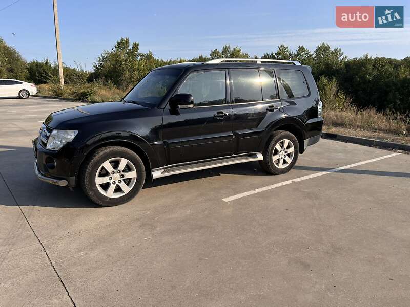 Позашляховик / Кросовер Mitsubishi Pajero Wagon 2009 в Синельниковому фото 2 Позашляховик / Кросовер Mitsubishi Pajero Wagon 2009 в Синельниковому
