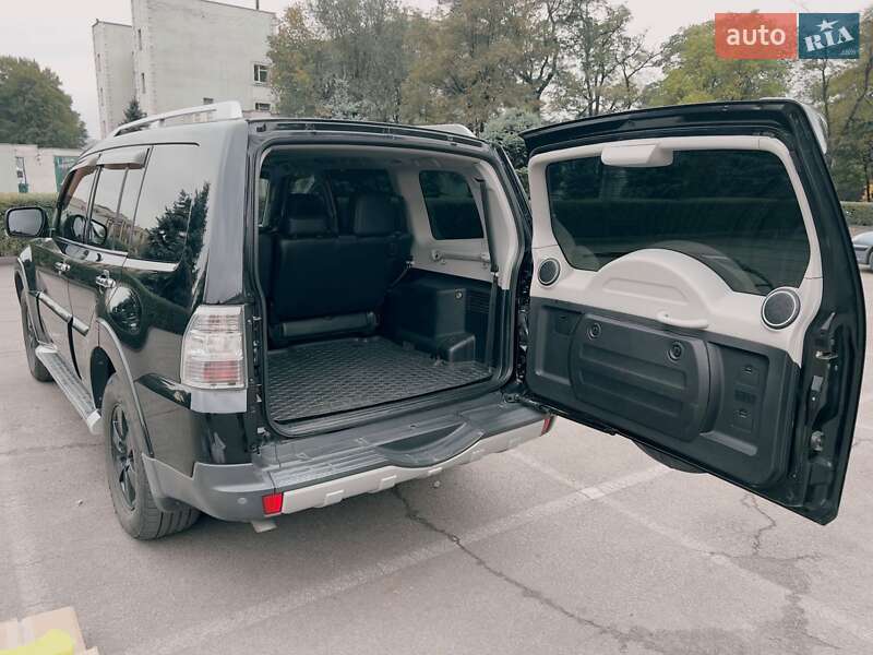 Внедорожник / Кроссовер Mitsubishi Pajero Wagon 2008 в Каменском