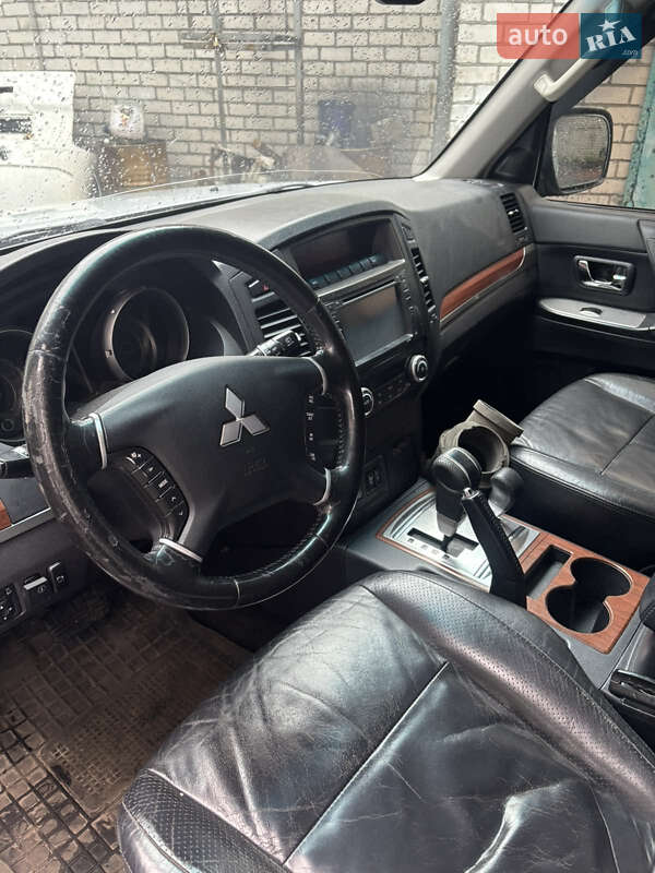 Внедорожник / Кроссовер Mitsubishi Pajero Wagon 2007 в Кременчуге