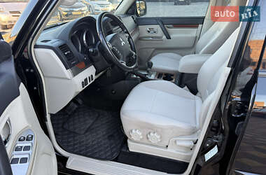 Позашляховик / Кросовер Mitsubishi Pajero Wagon 2007 в 