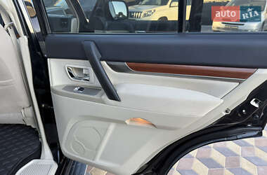 Позашляховик / Кросовер Mitsubishi Pajero Wagon 2007 в 