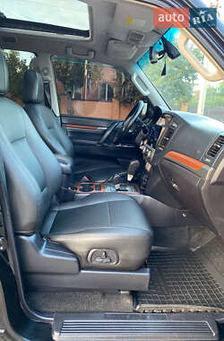 Внедорожник / Кроссовер Mitsubishi Pajero Wagon 2008 в 