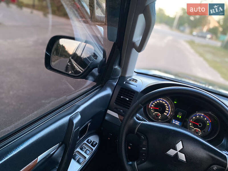 Внедорожник / Кроссовер Mitsubishi Pajero Wagon 2008 в Кропивницком